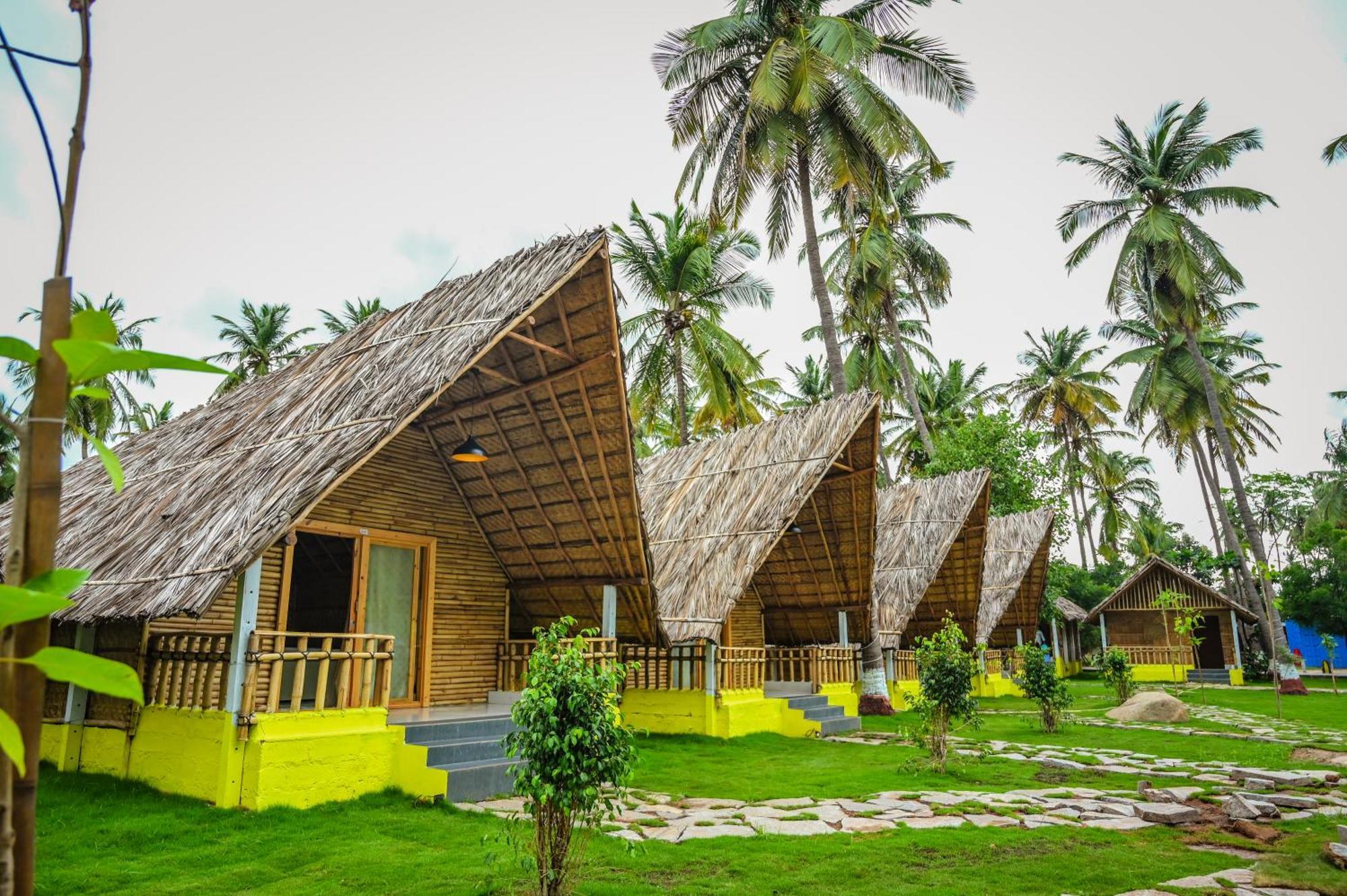 Tamarind Tree Way Side Amenities Hotel Hospet Exterior photo