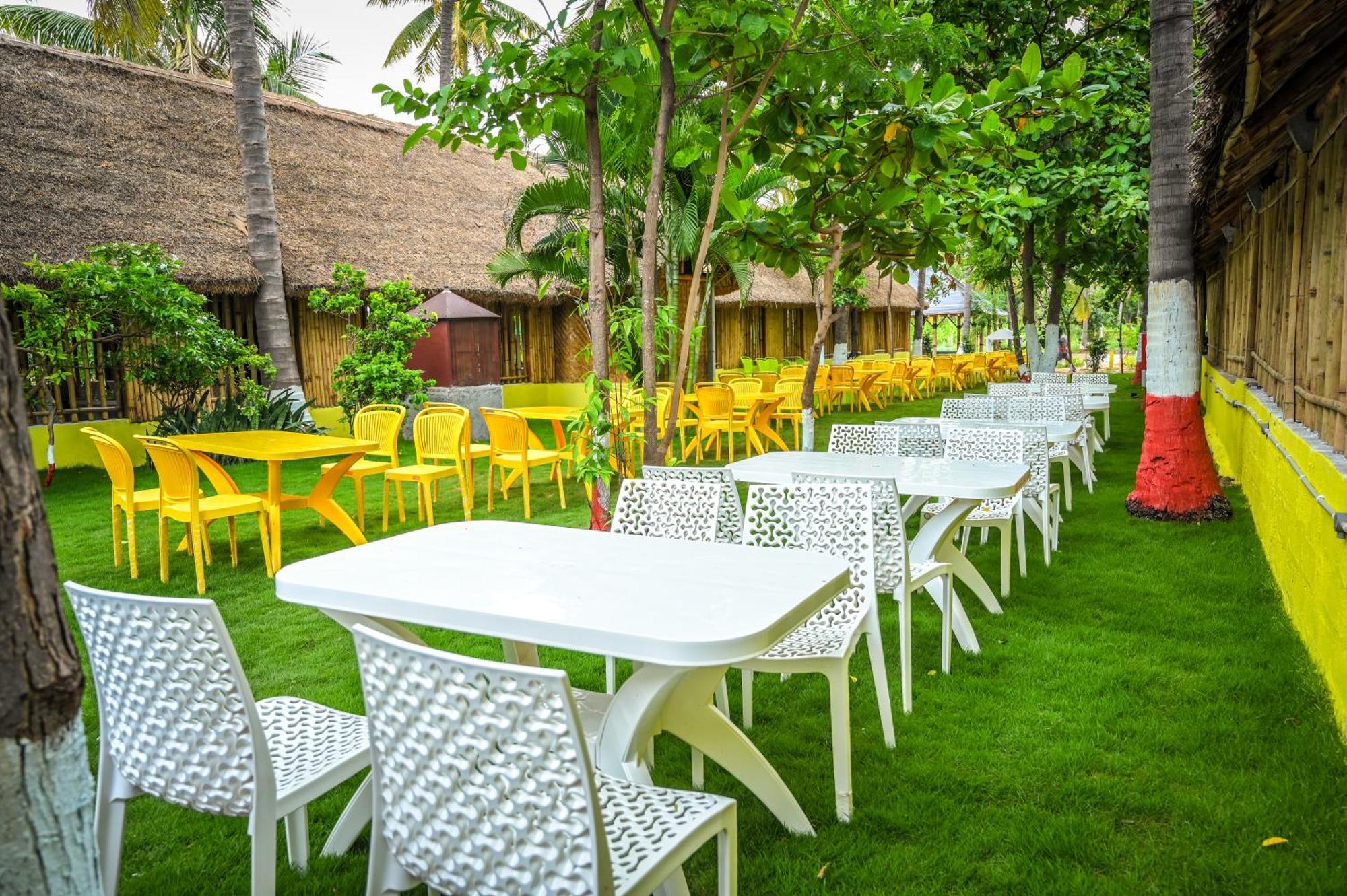 Tamarind Tree Way Side Amenities Hotel Hospet Exterior photo
