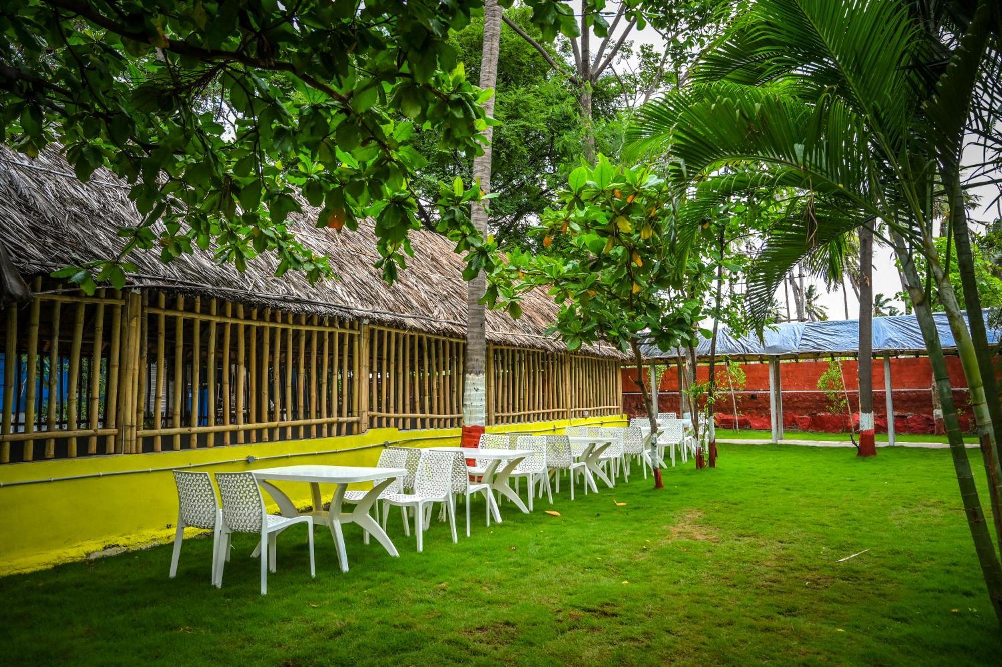 Tamarind Tree Way Side Amenities Hotel Hospet Exterior photo